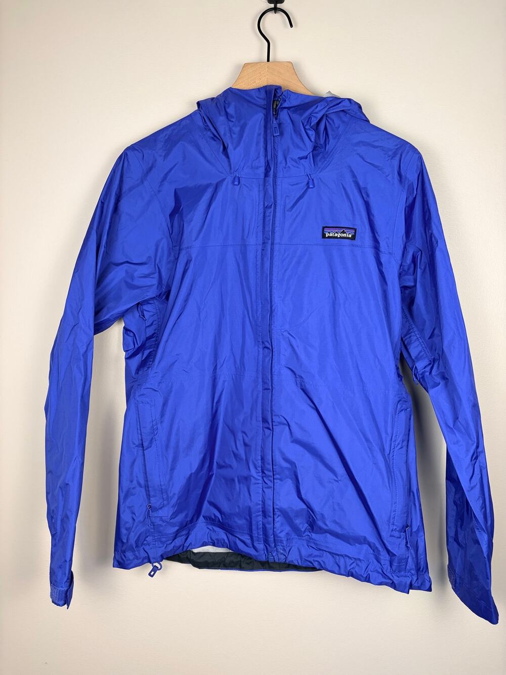 Patagonia Women’s M Blue Hooded Nylon Rain Jacket Windbreaker Shell